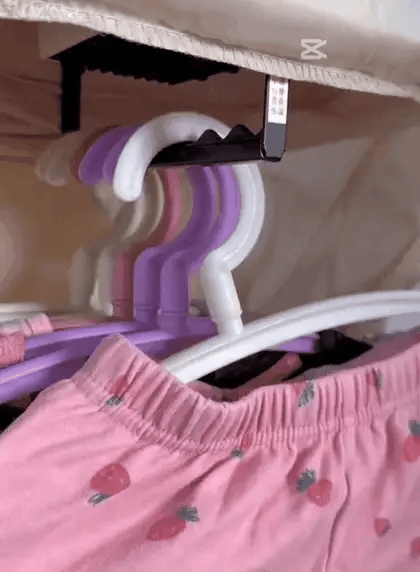 Sèche-Vêtements Électrique – Dites Adieu aux Vêtements Humides en Quelques Minutes !