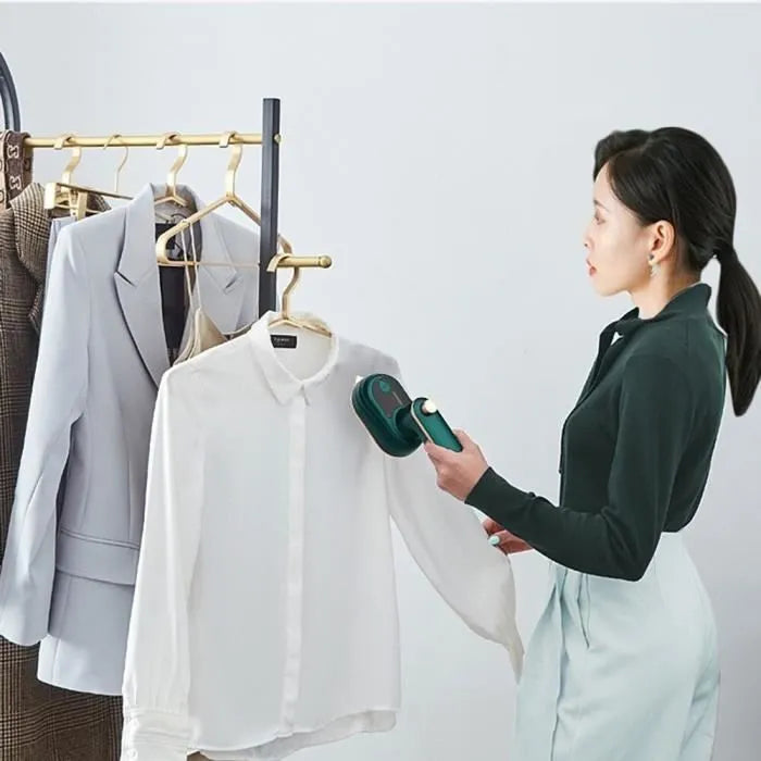 Fer à repasser compact – Élégance, efficacité et confort au quotidien