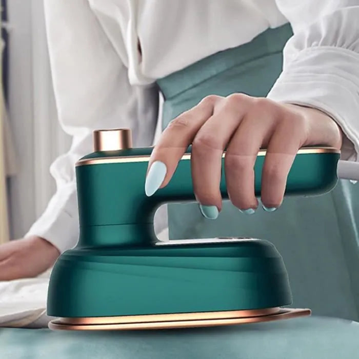 Fer à repasser compact – Élégance, efficacité et confort au quotidien